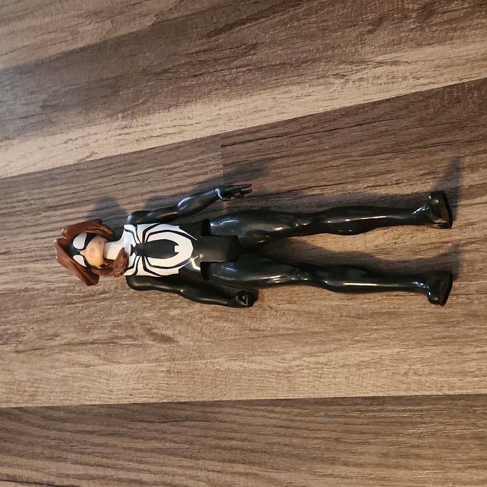 Marval Spiderman,Spider-Girl , and Captain America 12 inch Action Figures 3pk - Picture 4 of 4